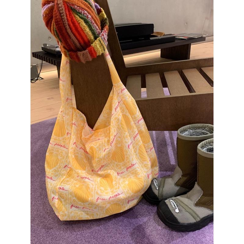 A Casual and Laid-back Large-capacity, Fresh and Artistic Single-shoulder Tote Bag