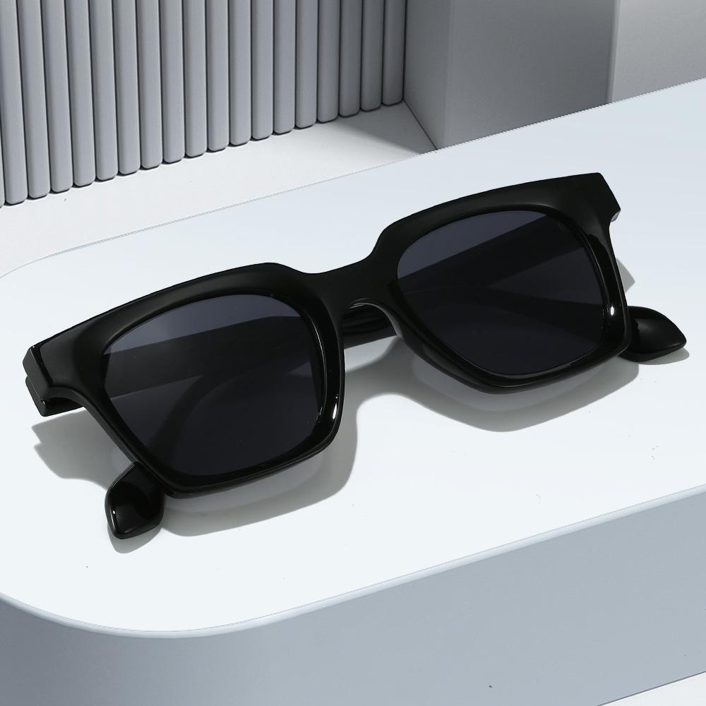 Fashionable Square Sunglasses For Women & Men Trendy  Versatile Shades Perfect For Any Outfit And Occasion