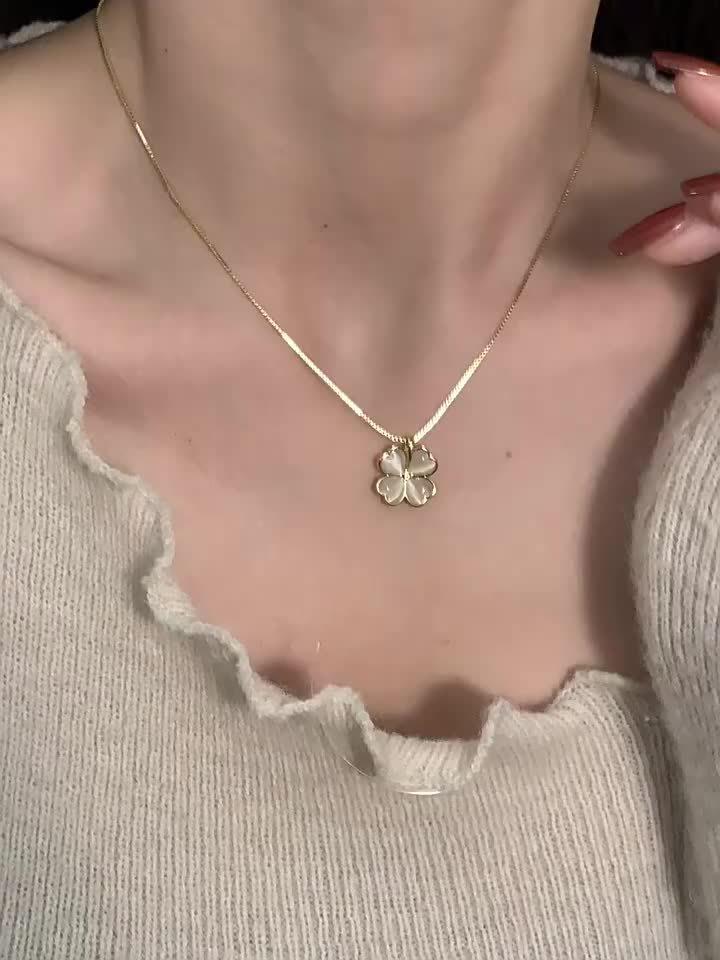 Vierblättriges Kleeblatt-Halskette - Exquisite Blütenblatt-Schlüsselbein-Kette, Minimalistisch-Chic Dekolleté, Elegantes Andenken-Geschenk für Partys und Freizeitkleidung