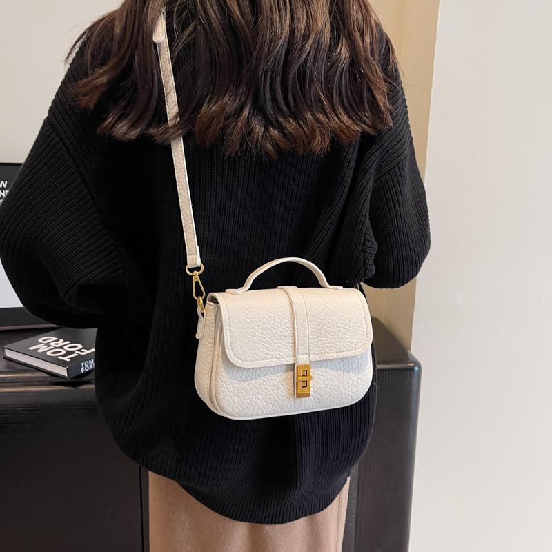 Premium Bag Women'S Bag Trendy Commuter Texture Messenger Bag Fashionable Retro Portable Small Square Bag