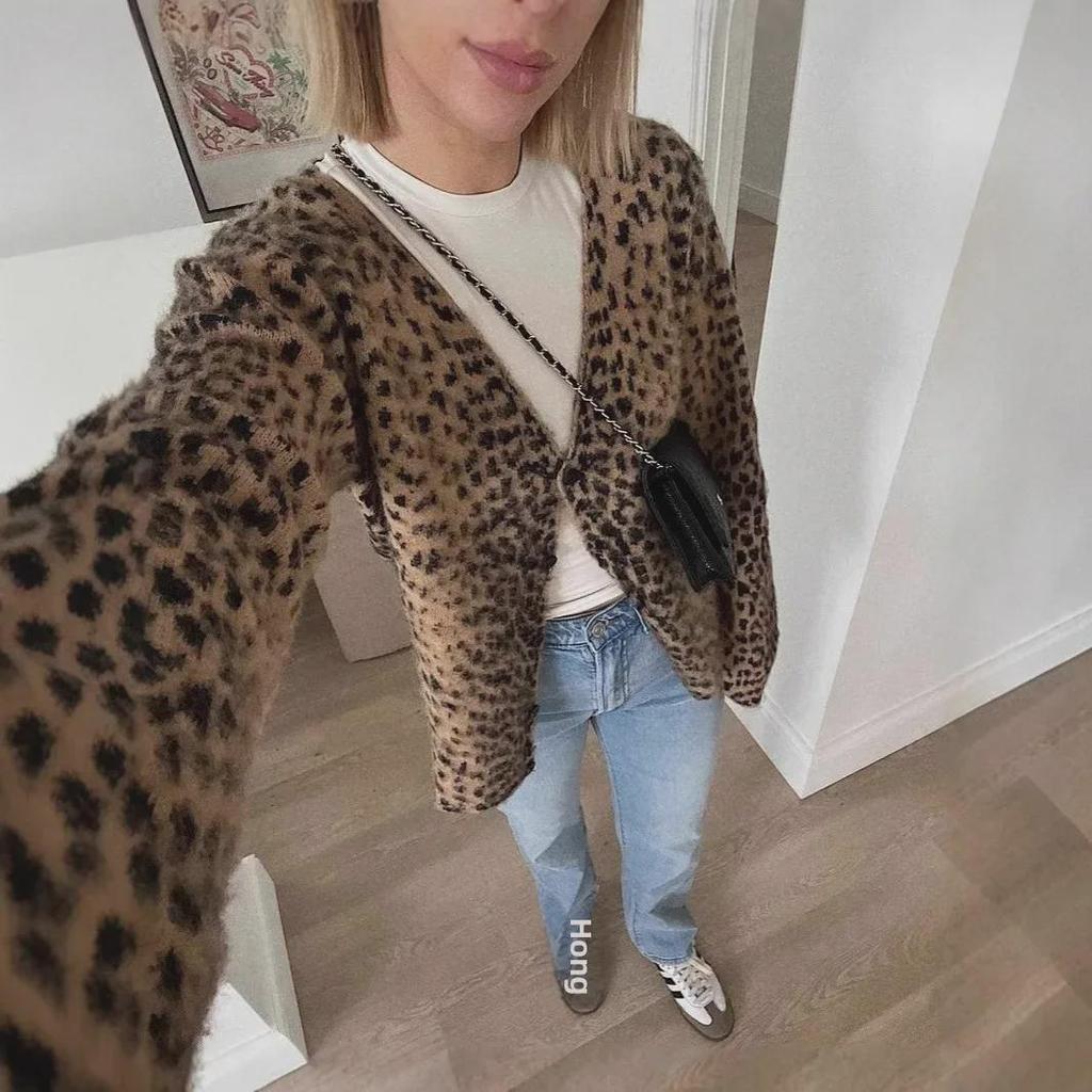 Americký retro leopardí vzorový pletený kardigánový sveter s výstrihom do V, mäkký brúsený štýl