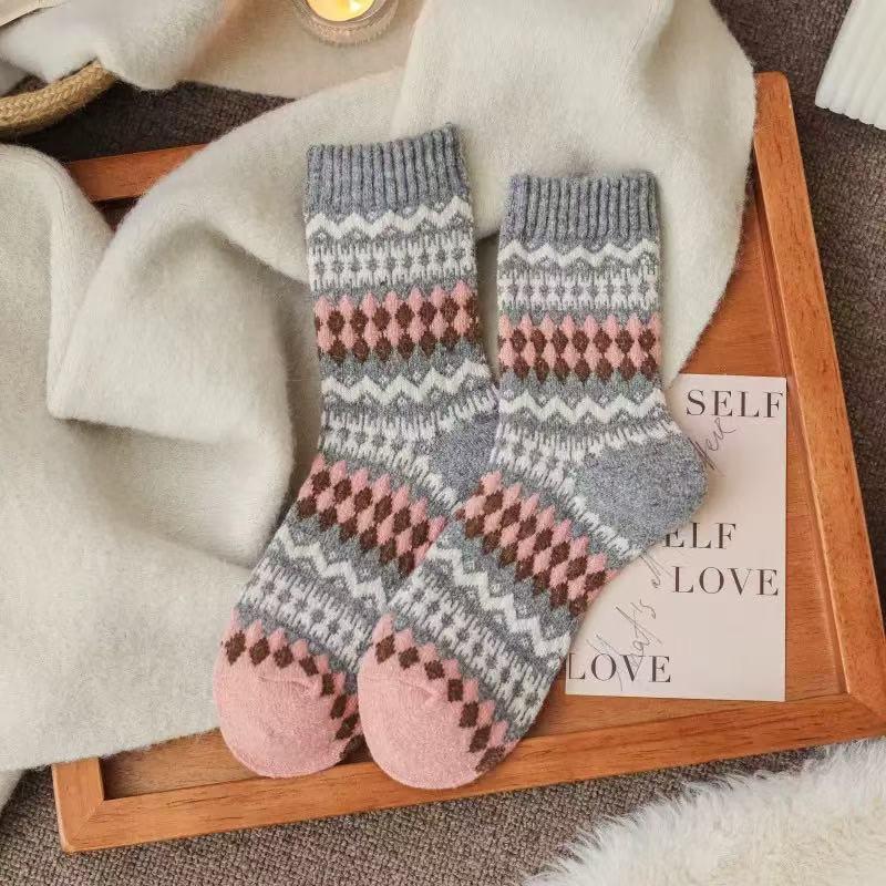 Gray-Pink Wool Socks: Girly, Korean Style, Mid-Calf Slouch for Autumn  Winter Atmosphere