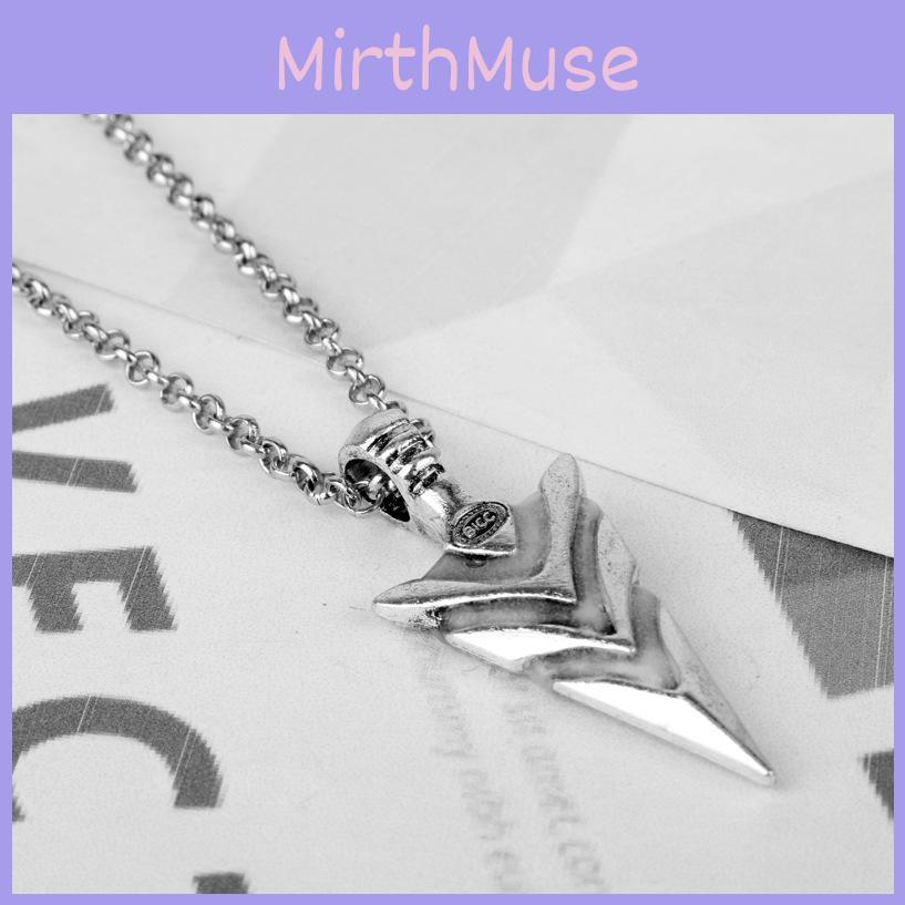 Pfeil Leuchtende Halskette mit Anhänger und Kette aus Legierung für Jubiläum und Feiertagsgeschenk