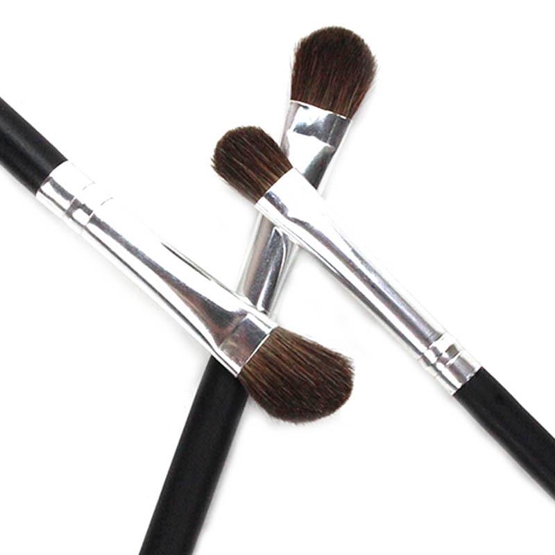 Pony Hair Eyeshadow Blending Brush - Animal Hair Makeup Tool