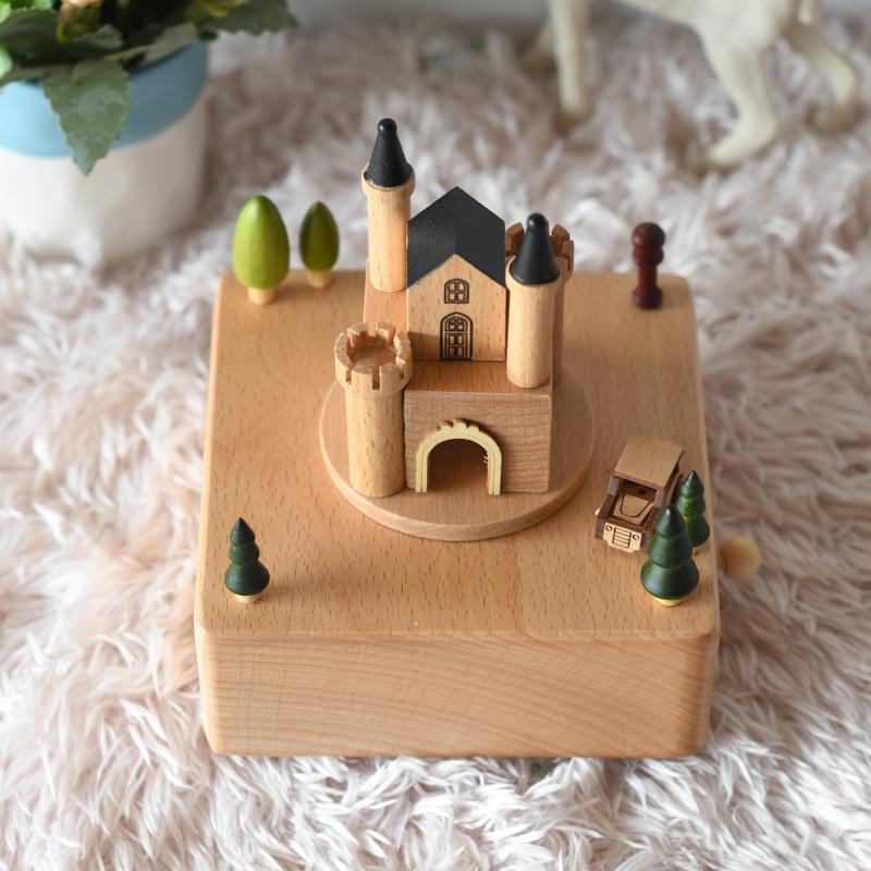 RTS Custom Logo Wooden Castle Music Boxes Tune Melody Magnetic Driven Car Rotating Feature Customizable Music Box Unique Logo