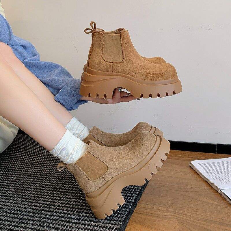 Versatile Chelsea short boots women's single boots 2025 autumn new thick-soled heightened 7CM small Martin boots