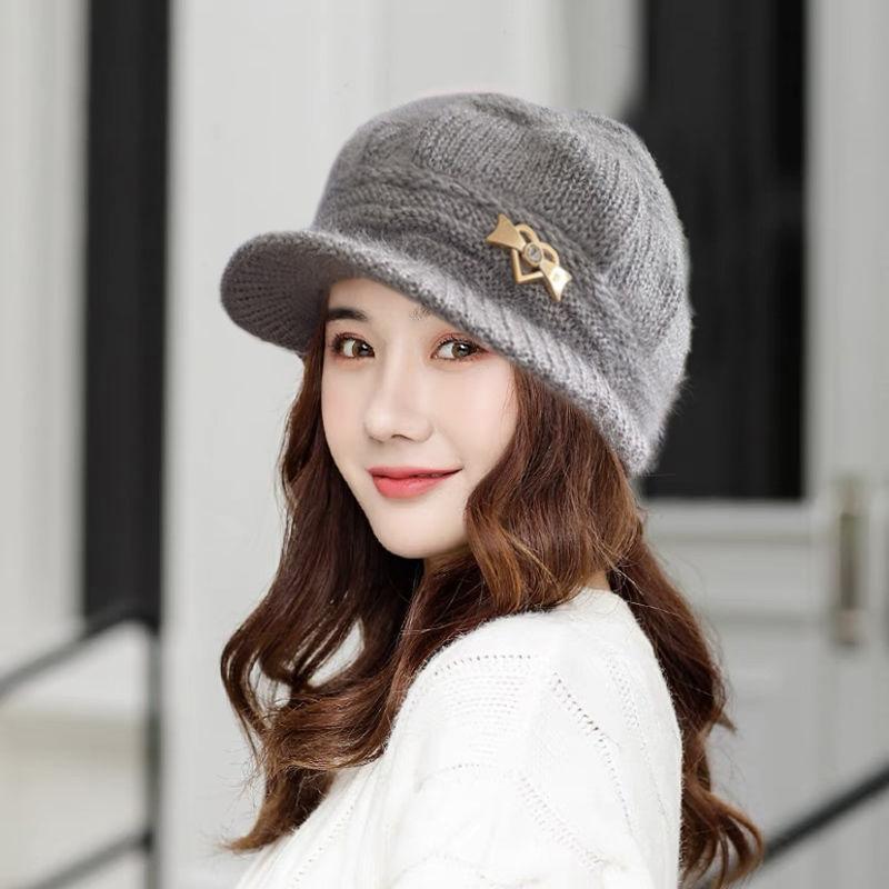 Autumn and winter hats women's fashion versatile warm knitted wool hats middle-aged and elderly trendy velvet mother wool hats