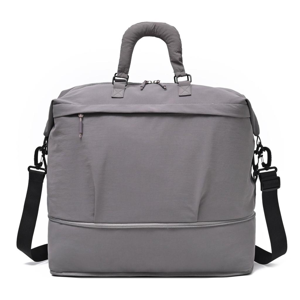 Spacious Lightweight Travel Bag: Ideal for Business Trips, Maternity, and Fitness