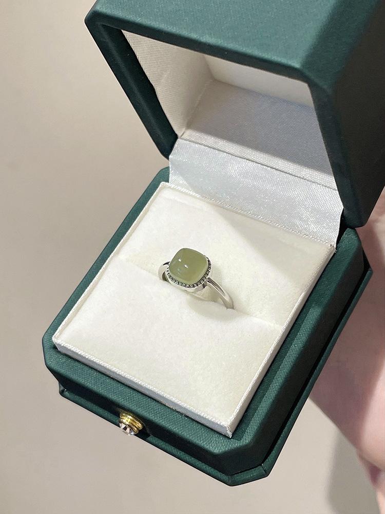 Narodowy Styl Hetian Jade Pierścionek Damski Niszowy Design Prosta Moda Kamień Szlachetny Spersonalizowany Jadeitowy Pierścionek