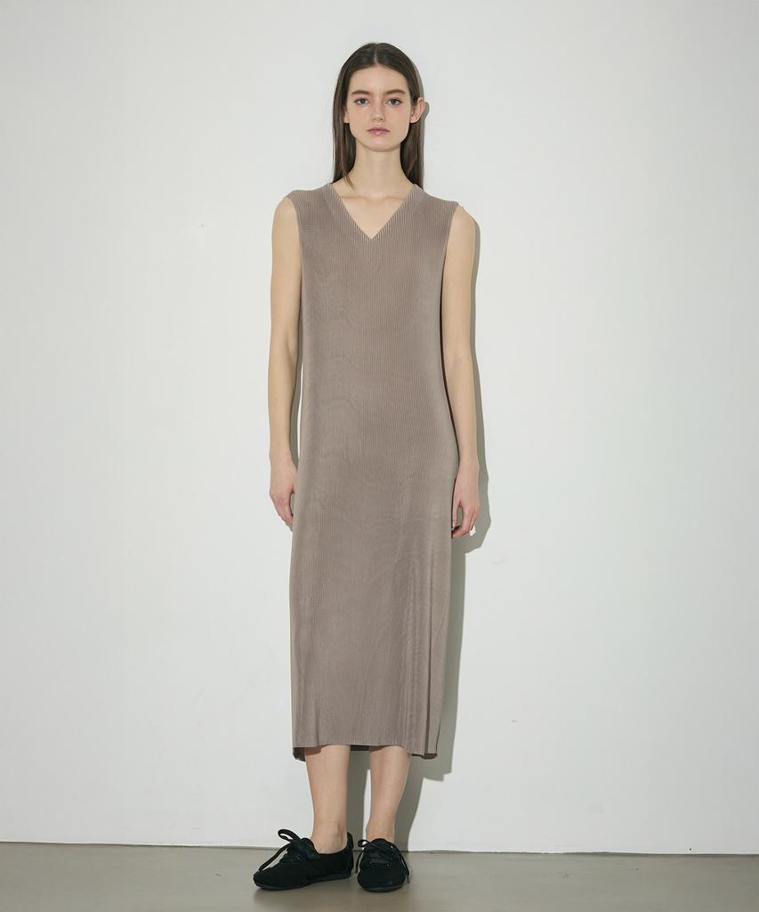 Waiowai V-Neck A-Line Sleeveless Pleated Long Dress_3Colors