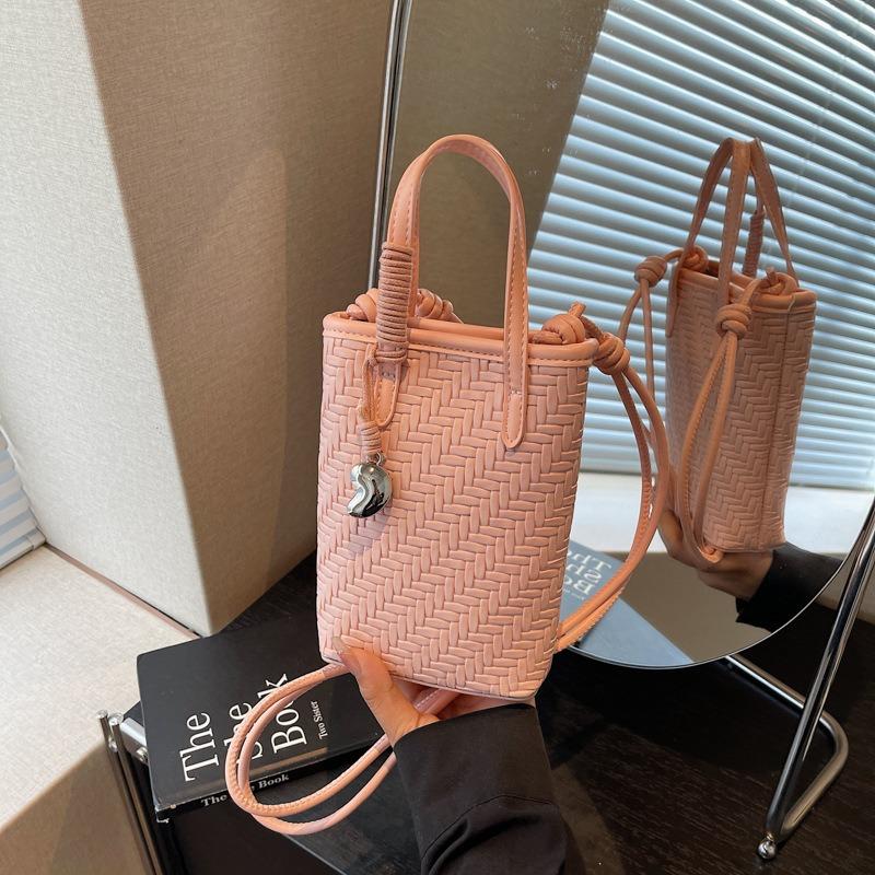 High-end portable small bag women's new fashion woven bucket bag summer shoulder oblique span bag