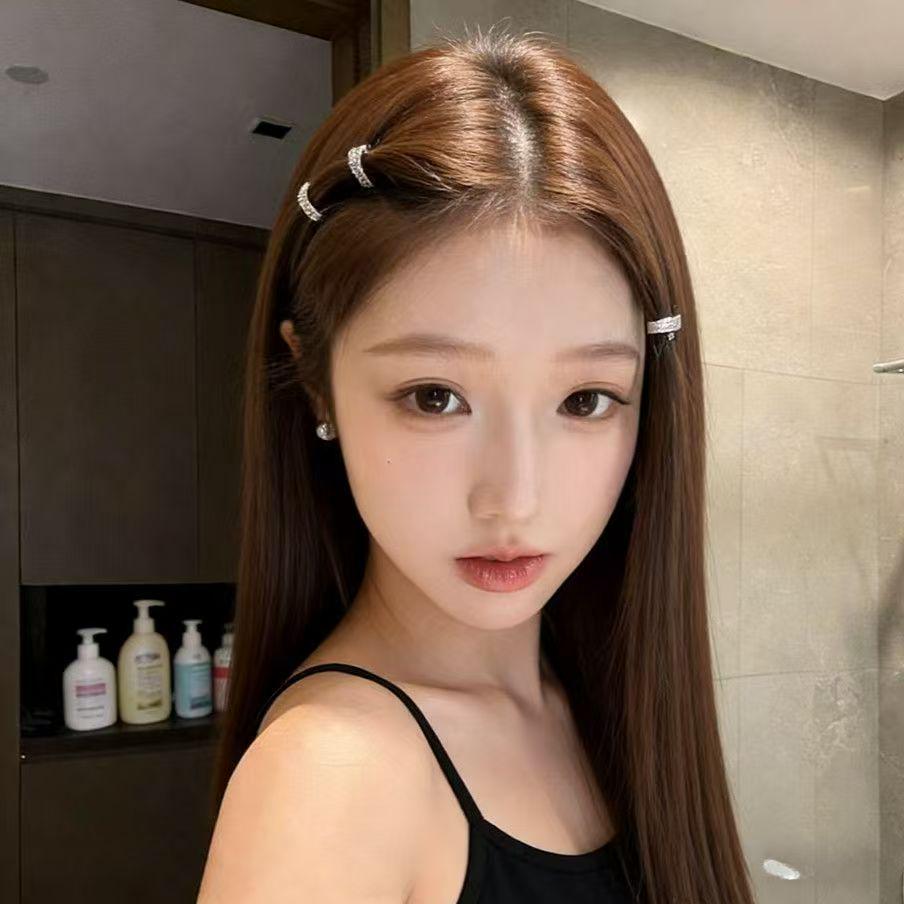2026 High-End Metal Hair Clip for Women – New Style Forehead and Side Hair Accessory