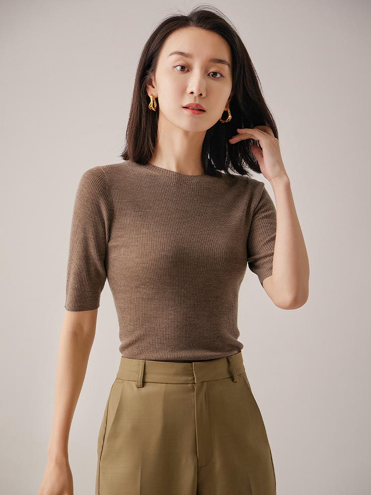 

Женский приталенный свитер с коротким рукавом из мериносовой шерсти - Однотонный пуловер с круглым вырезом