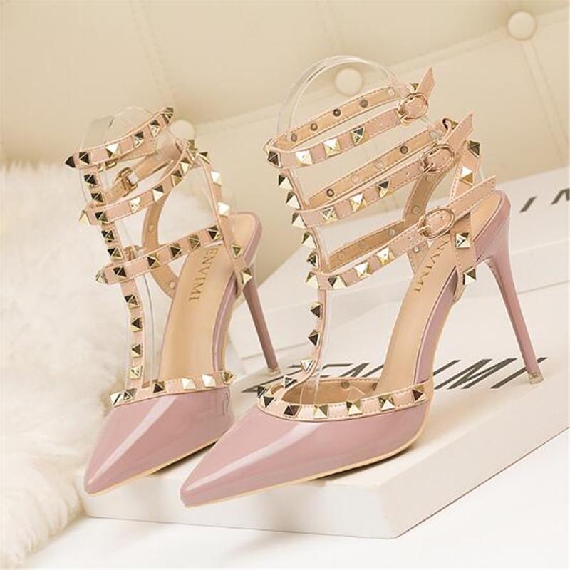 Fashion Rivet High Heels Luxury Designer Women Shoes Ladies Pumps Sexy Spring Summer 2025 Fashion Sandals Office Dress White Black Shoes