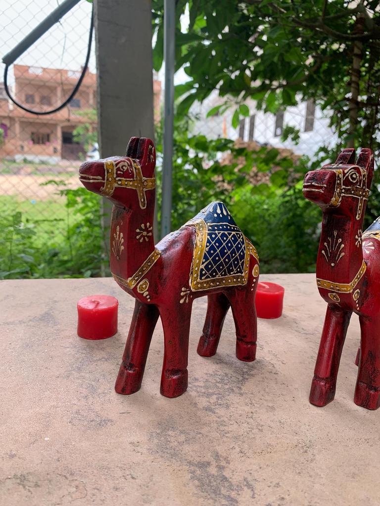 Handmade Wooden Camel Set: Rajasthani Painted Table Decor