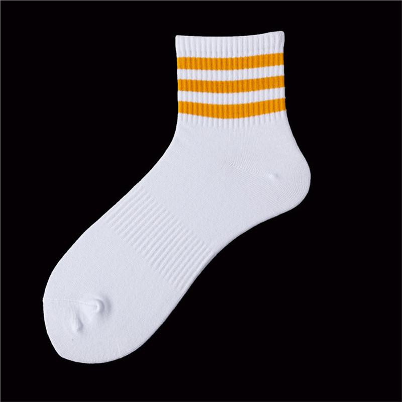 DOIAESKV Bomull Herrstrumpor Mode Nya Casual Andningsbara Aktiva Strumpor Hög Kvalitet Herr Enfärgade Långa Strumpor EU 39-44