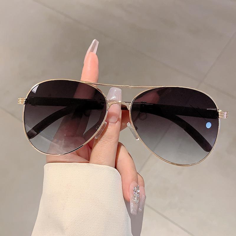 Classic Pilot Sunglasses Women For Men Male  Vintage Sun Glasses Luxury Brand Designer Punk Popular Metal Driving Shades