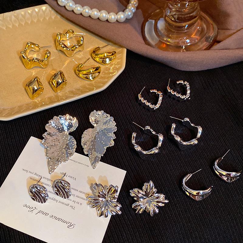 CCB Steel Needle Earrings Women's Cold Wind Personality Versatile Explosive Stud Earrings Trend Temperament Exaggerated Earrings