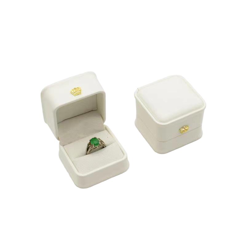 1Pcs Fashion Ring Jewelry Box 5.8x5.8x4.5cm Rose Gold/navy Blue/green /white Pu Crown Buckle Wedding Gift Jewelry Box