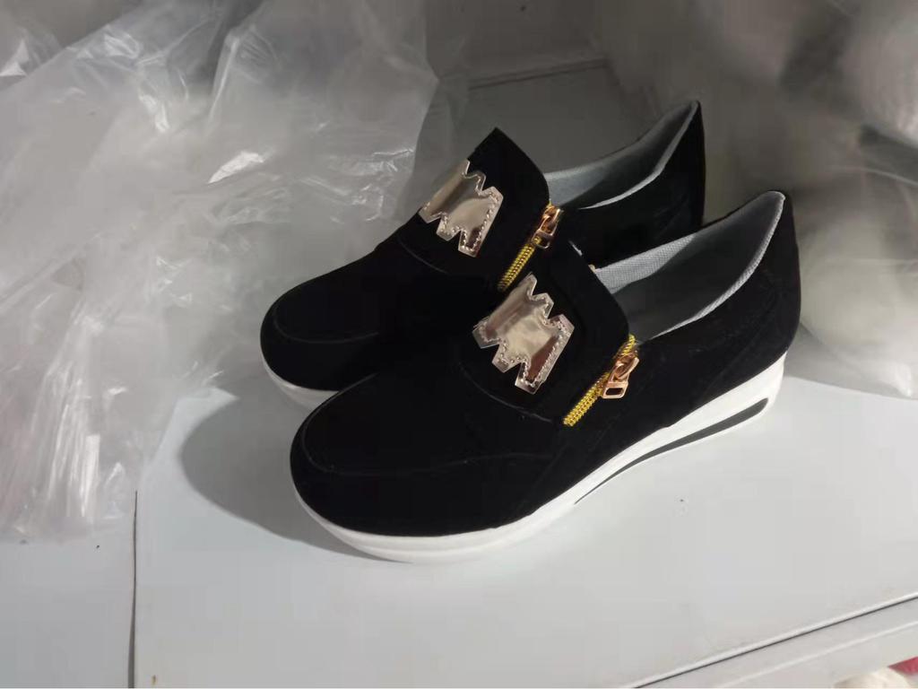 2024 Plus Size Platform Sports Shoes with Side Zipper - Solid Color, Flat Bottom