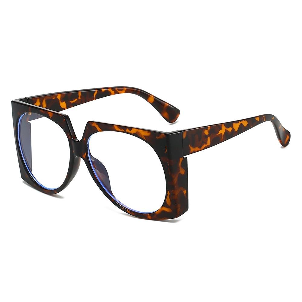 New fashionable square simple contrasting color large frame sunglasses ins trendy personality versatile street shot sunscreen sunglasses