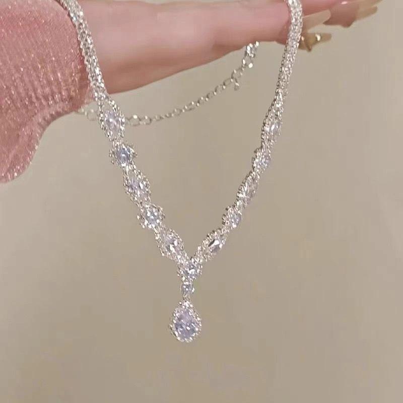 Super flash full diamond zircon water drop fringed necklace female niche design collarbone chain celebrity match