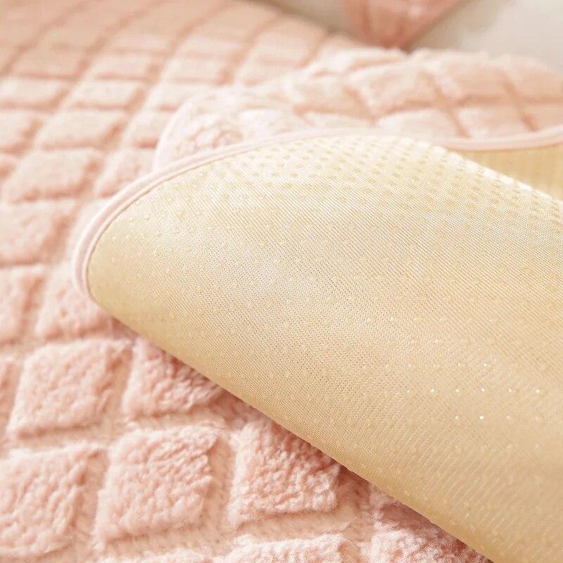 Thicken Imitate Sheep Plush Sofa Cover Universal Non-slip Sofa Mat Winter Warm Sofa Towel Couch Cushion for Living Room Home