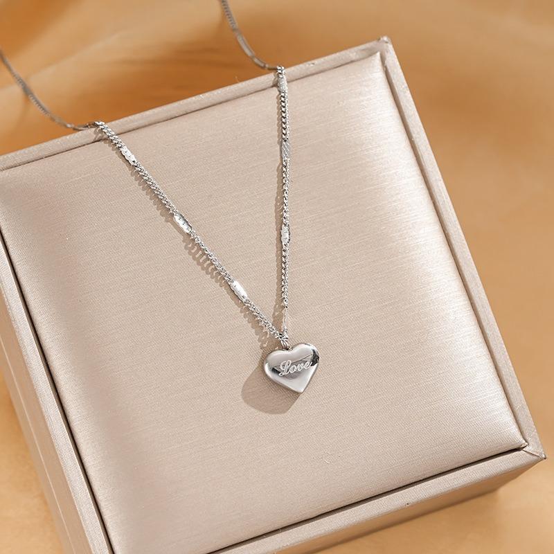Minimalist Versatile Stainless Steel Love Heart Clavicle Necklace For Women