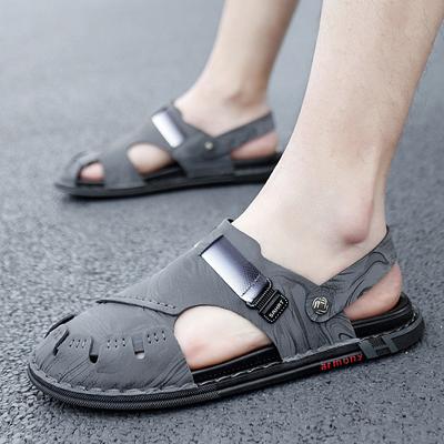 Sandálias de Bico Fechado Sapatos Masculinos Modernos de Verão para Dirigir Uso Duplo Antiderrapante Sola Macia e Resistência ao Desgaste Chinelos de Praia