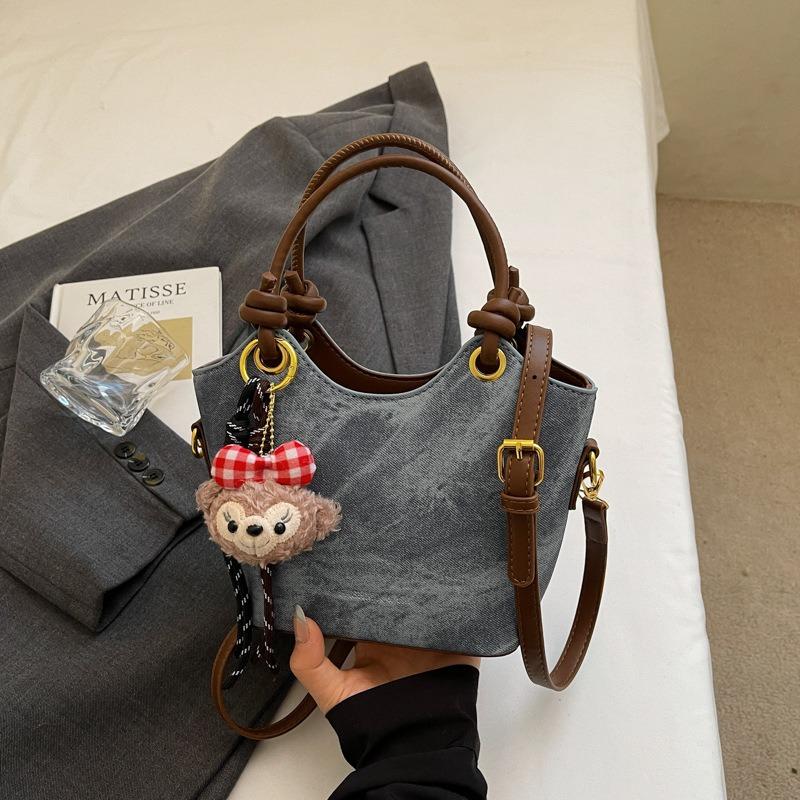 Trendy Fashion Bucket Bag Women's Autumn and Winter Simple Versatile Shoulder Bag High-end Casual Women's Bag