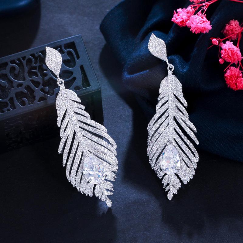 Elegant Zircon Feather Earrings - Stylish Silver Needle Design for Women