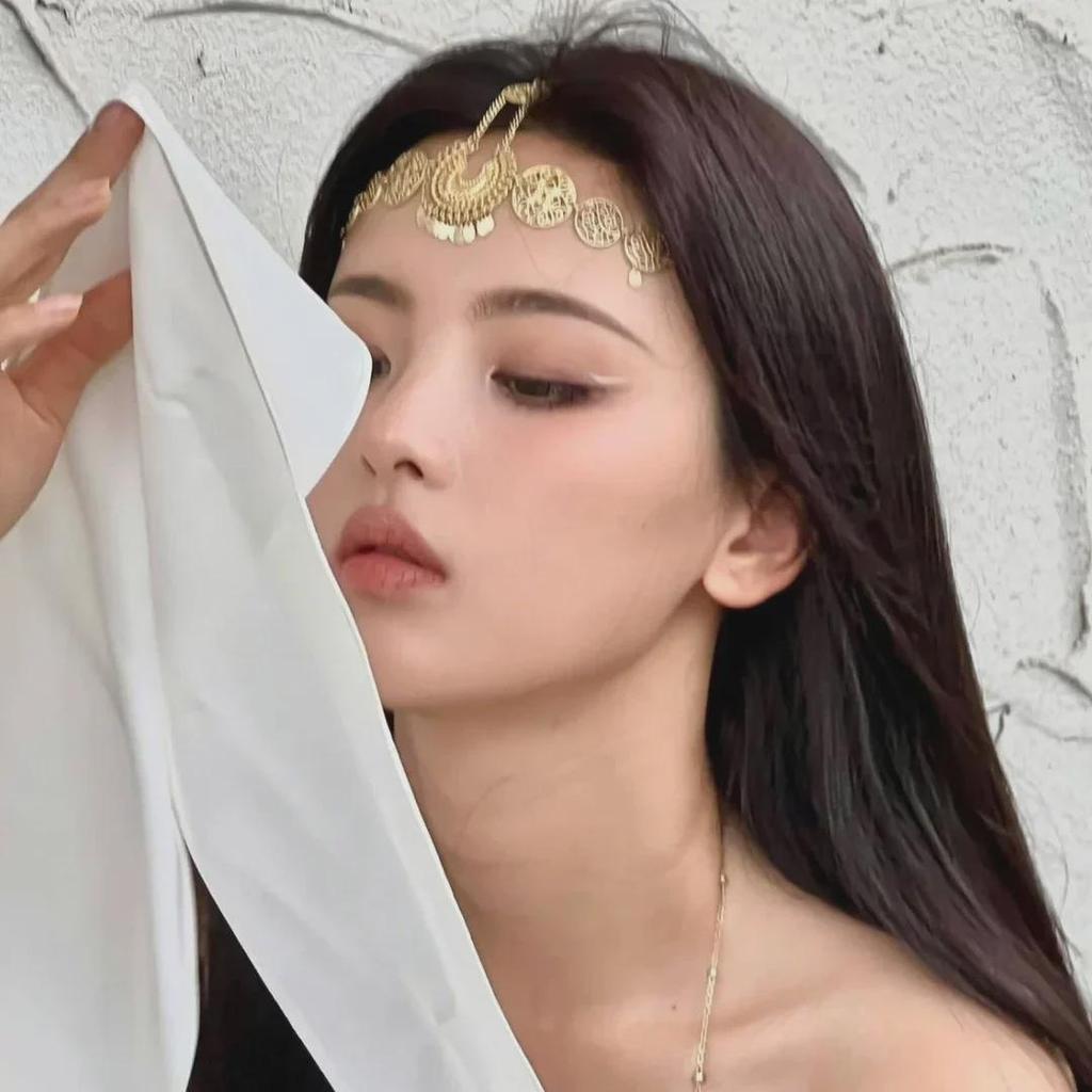 Yang Chaoyue-Inspired Greek Goddess Headband: Golden Tassel Forehead Chain with Retro Ethnic Flair