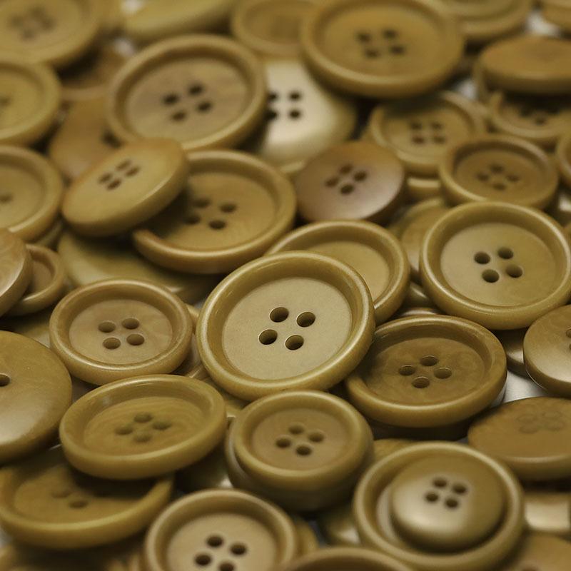 

Фруктовий Матеріал Чотиридіркові Ґудзики Універсальні Ґудзики для Одягу Ґудзики для Піджака Кофти Кардигана Тренча Пальта 3 #[fruit small round edge khaki] 22mm