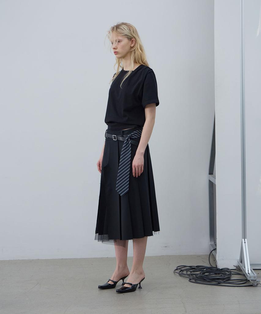 LCDC™ Asymmetric Sleeve Top (Black)