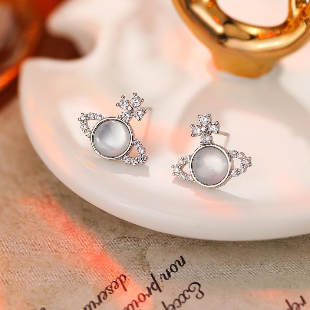 Hochwertiger Luxus Natürliche Muschelohrstecker S925 Silbernadel Ohrringe Leichter Luxus High-End Stil Temperament Ohrringe Frauen