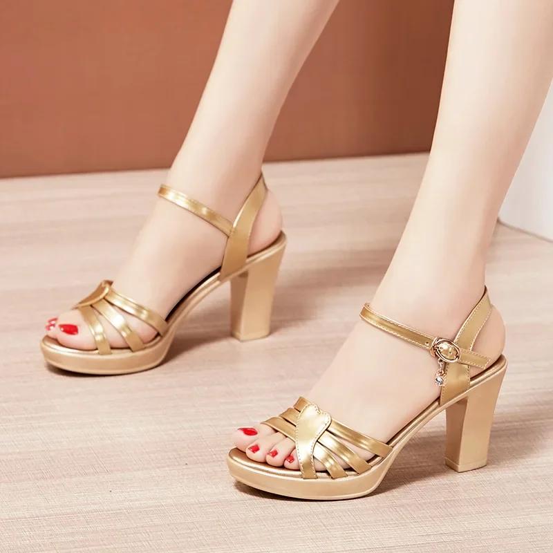 Small Size 32-43 Elegant Block High Heels Sandals Patent Leather 2025 Summer Women's Thick Platform Shoes for Dress Wedding