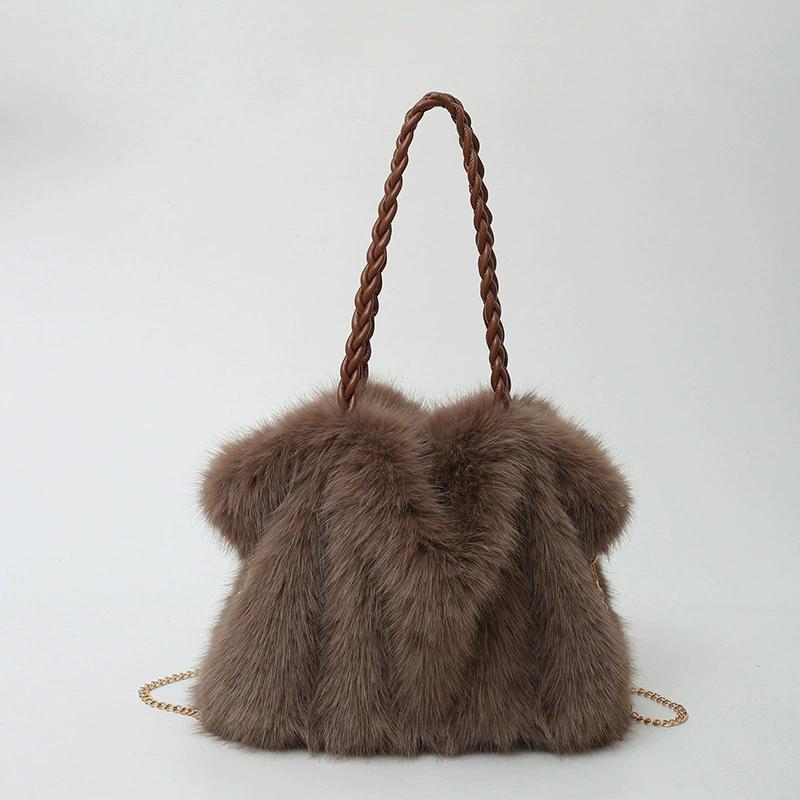 

Women s Faux Fur Shoulder Bag, Large Capacity Fluffy Tote Bag with Braided Strap, Winter Warm Elegant Commuter Handbag коричневый