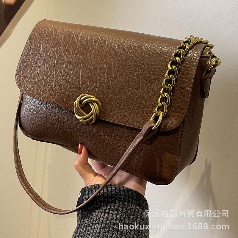 Advanced Sense of Foreign Style Small Bag Women's 2025 New Popular Messenger Bag Single Shoulder Armpit Bag Retro Small Square Bag