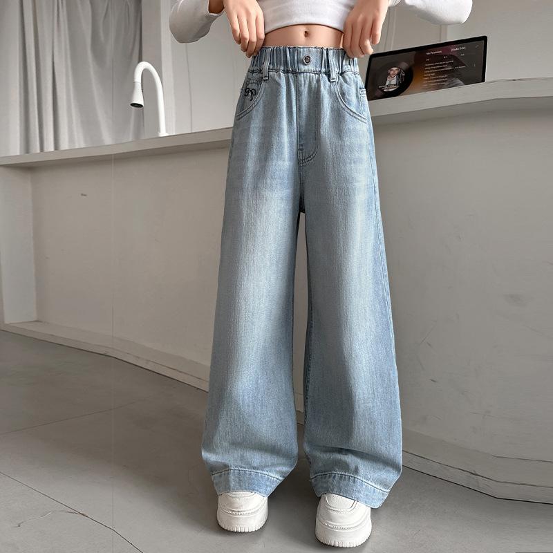 

Девичьи весенние модные джинсовые брюки широкого кроя с вышивкой в виде банта 170 cm светло-синий