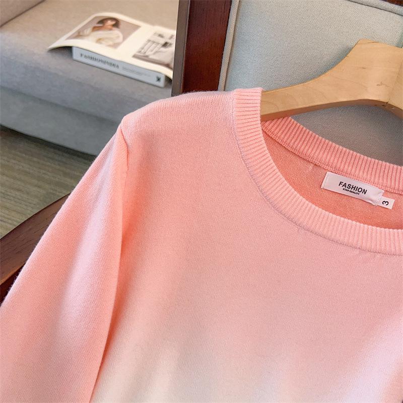 Plus-Size Women's Loose Round Neck Pullover Sweater, Bust 150/160 cm, Fits 200-350 Jin, Knit, Style 8047