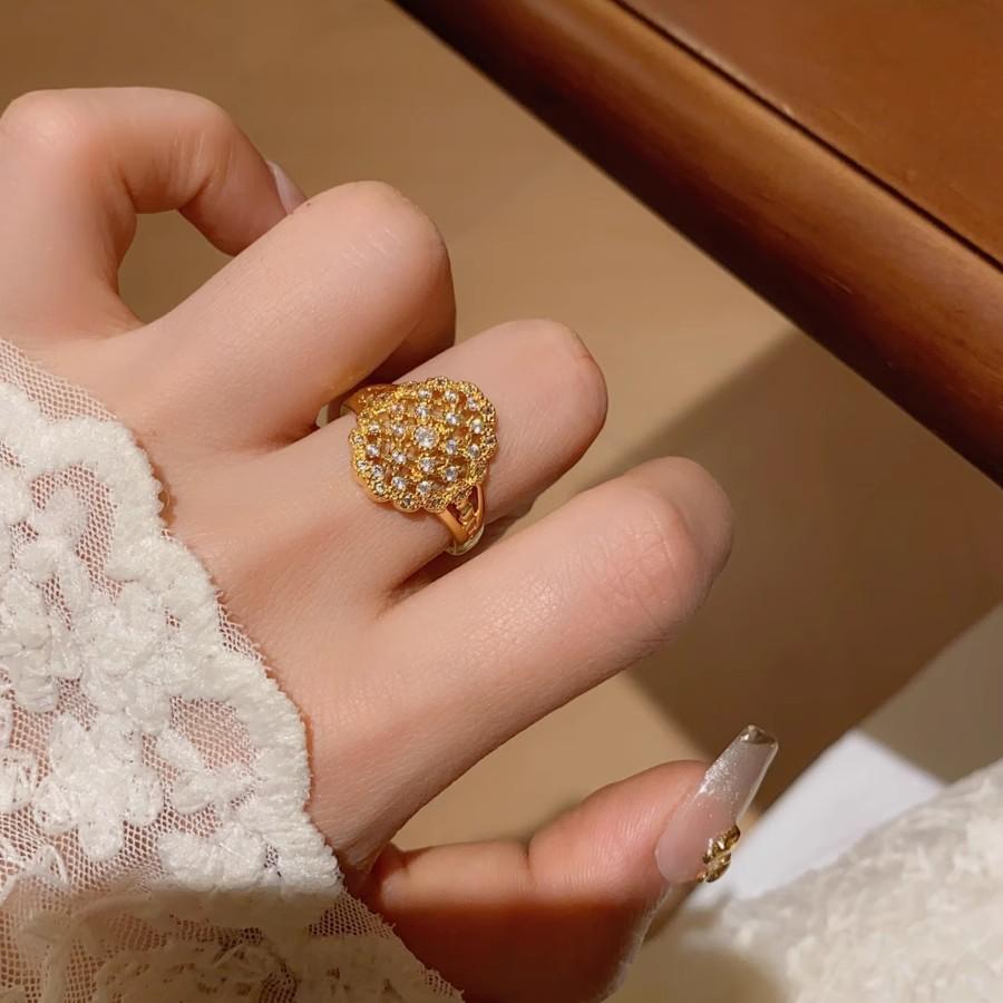 Vintage Palast Blumenring Diamantstil Leichter Luxus Premium Zeigefinger Schmuck