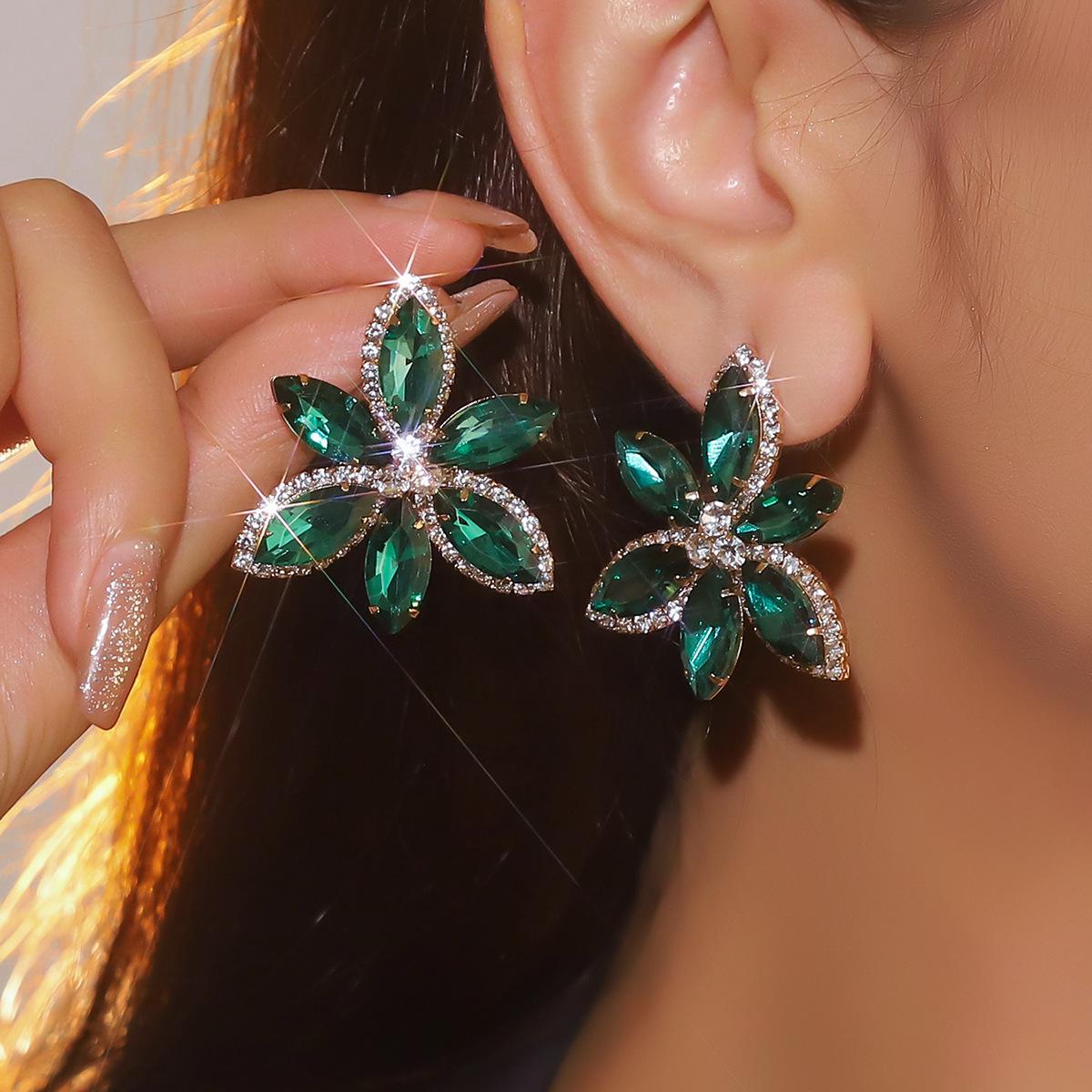 

Роскошные сверкающие стеклянные серьги с кристаллами, модные изысканные серьги, серьги для ночного клуба, серьги для показа на подиуме, женские серьги, 1 пара