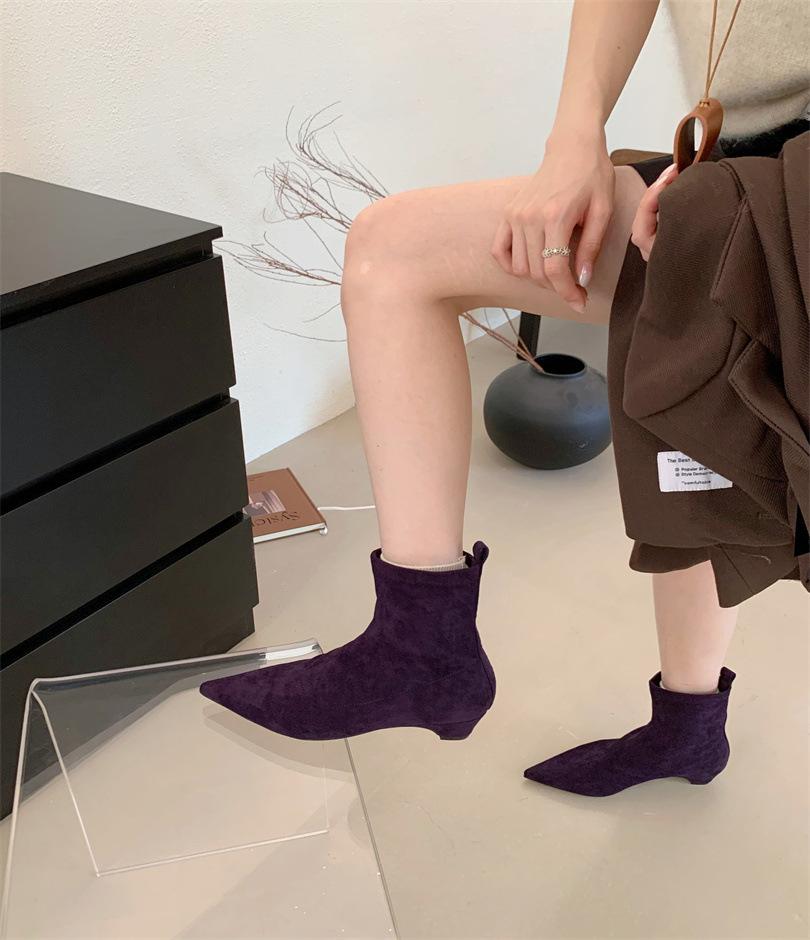 2025 New Versatile Fashion Short Boots Women's Pointed Head Low Heel Simple Temperament Thin Short Boots
