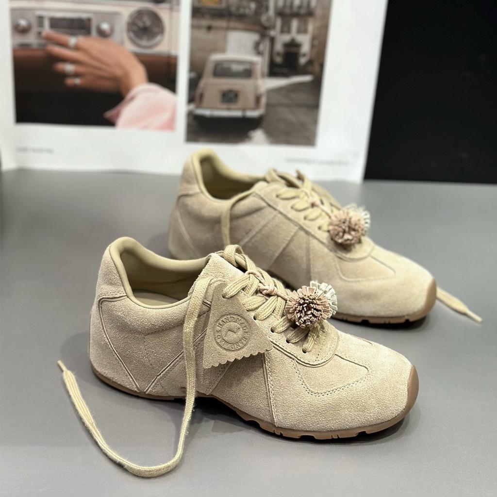 2025 Autumn New Retro German Training Shoes Women's Niche Design Casual Soft Sole Niche Round Head Lace-up Versatile Forrest Gump Shoes