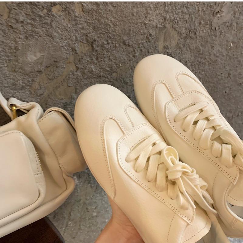 ~ Superweiche Lederoberfläche zarter runder Kopf Schnürung lässige kleine weiße Schuhe Damen Sommer