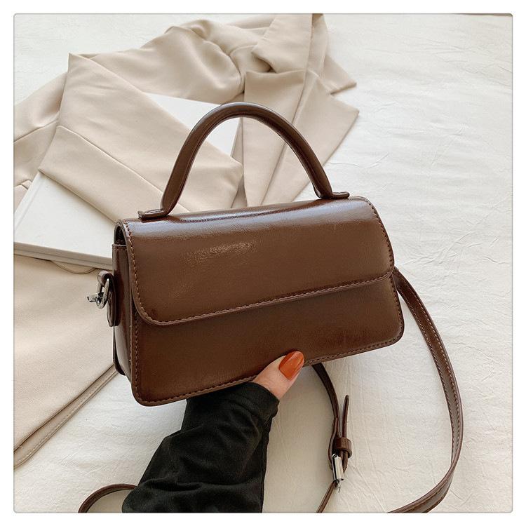 Retro shoulder bag women's 2025 new autumn hot-selling women's armpit bag high-end small square bag manufacturer