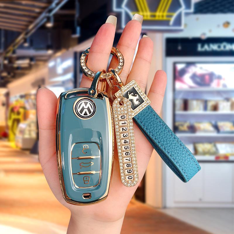 Volkswagen Schlüsselhülle für Tiguan L, Teramont, Golf 7, Sportsvan, Lamando - Galvanisierte TPU-Hülle mit Schnalle