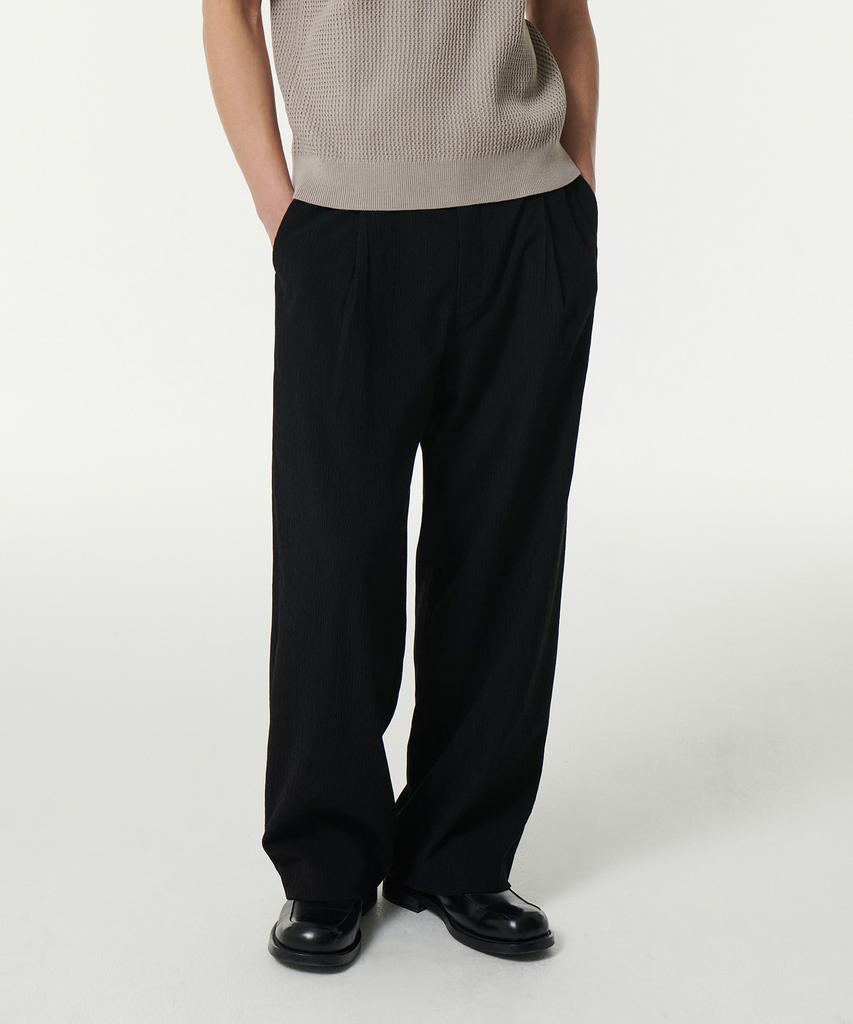 MUSINSA STANDARD Crinkle One-Pleat Wide Elastic Pants [Black]