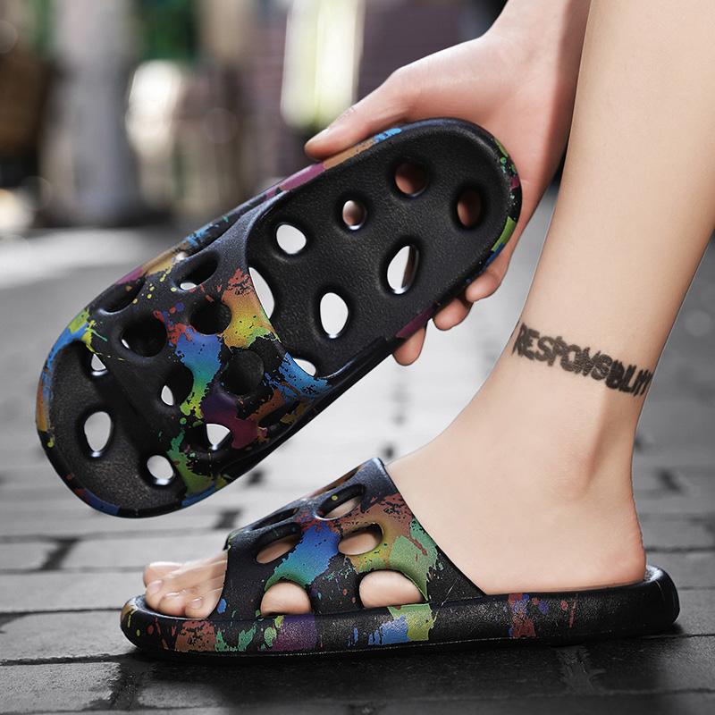 Summer Beach Home Sandals Comfortable Printed Bathroom Shower Slippers Man Hollow Out Leak Women Slides Summer Eva Shoes