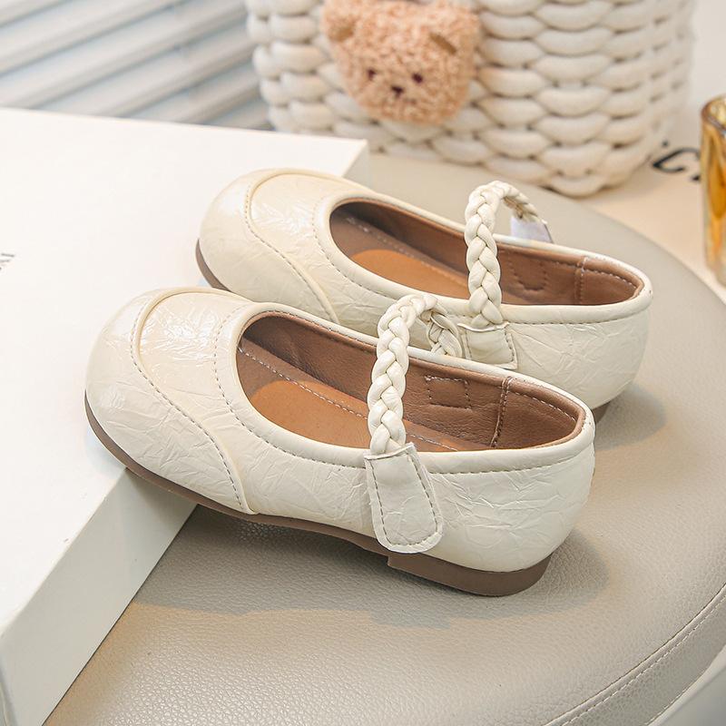 

Маленькие кожаные туфли для девочек, туфли принцессы, новые детские туфли весна-осень 2025 года, мягкая подошва, нескользящие, детские одинарные туфли, туфли Мэри Джейн 23-25 yards whole box shot 30 pairs